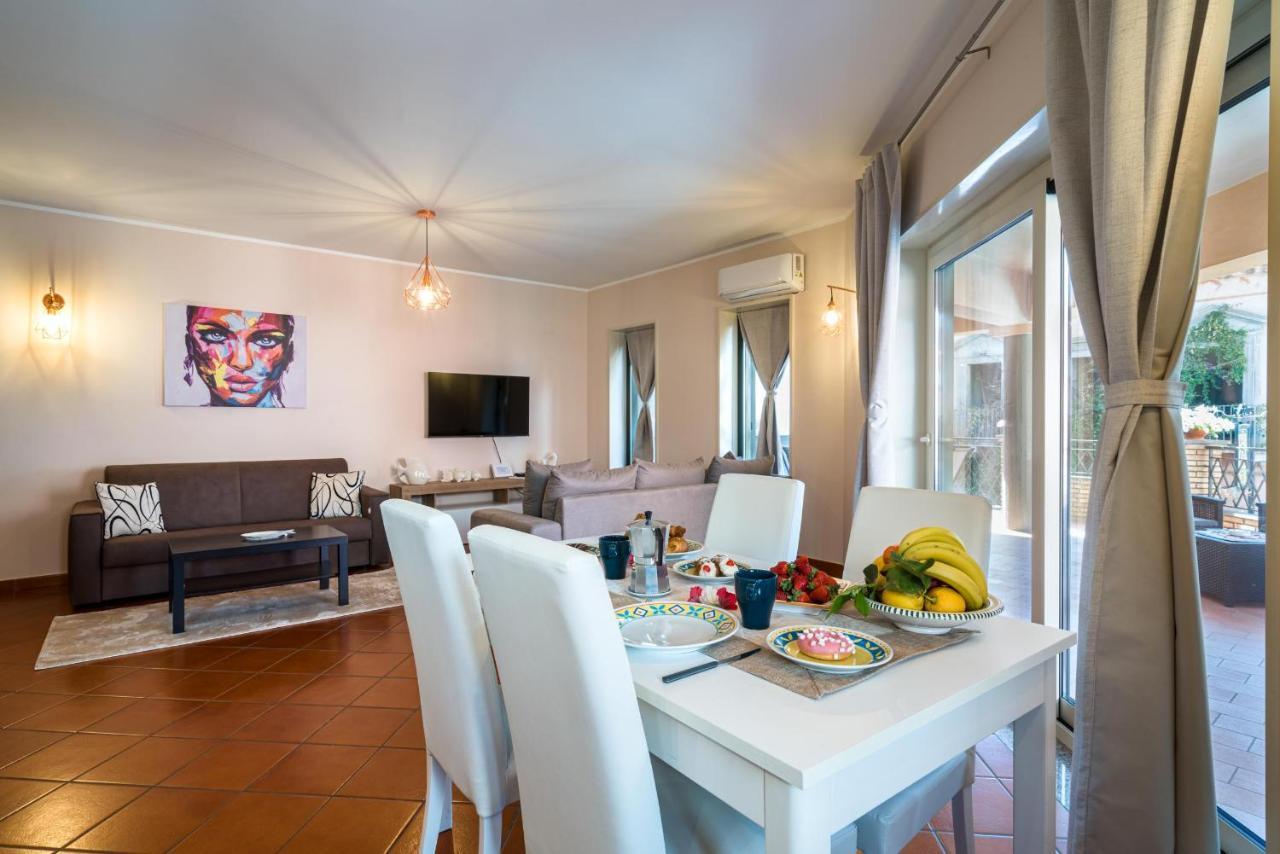 Loft Angolo Sul Mare Letojanni Luaran gambar