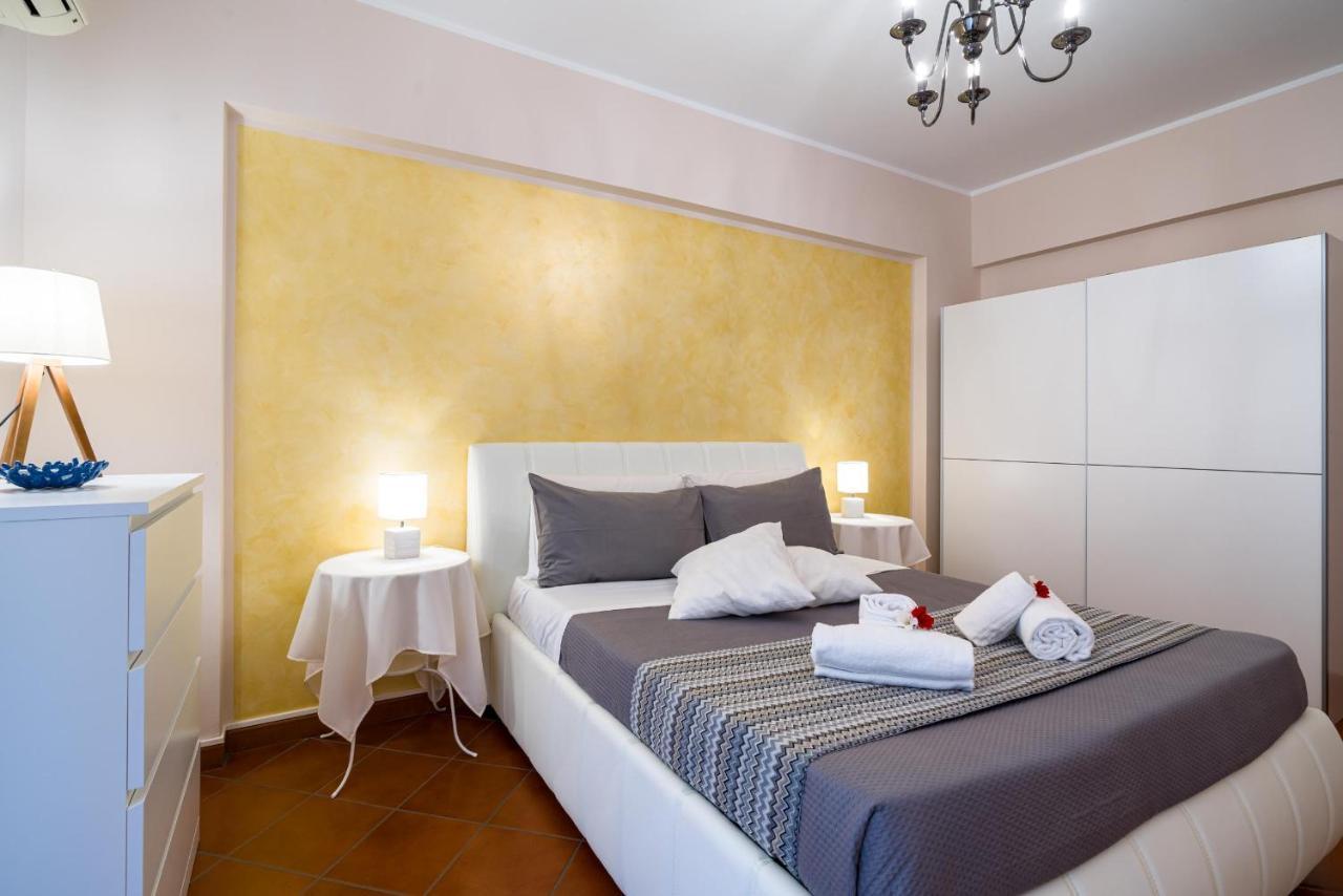 Loft Angolo Sul Mare Letojanni Luaran gambar